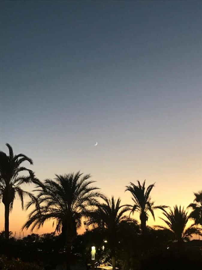 Apartamento Primera Linea Mar Cambrils Cerca Puerto Exterior foto